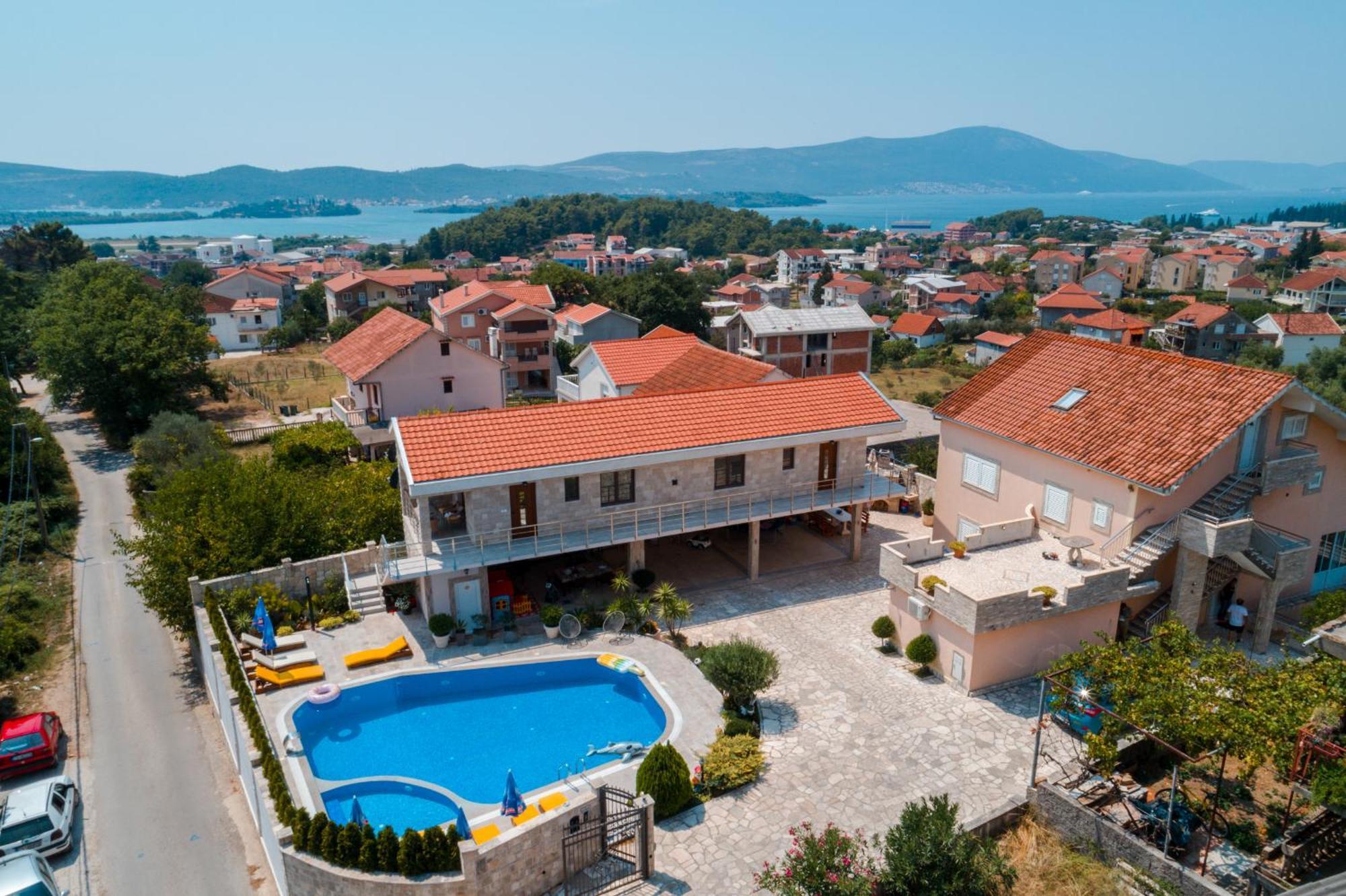 Villa Ilijana Tivat Eksteriør billede