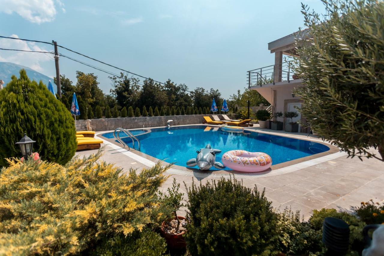 Villa Ilijana Tivat Eksteriør billede